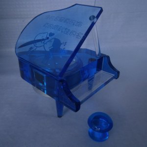 水晶钢琴