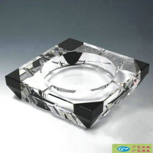 水晶烟灰缸