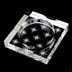 水晶烟灰缸